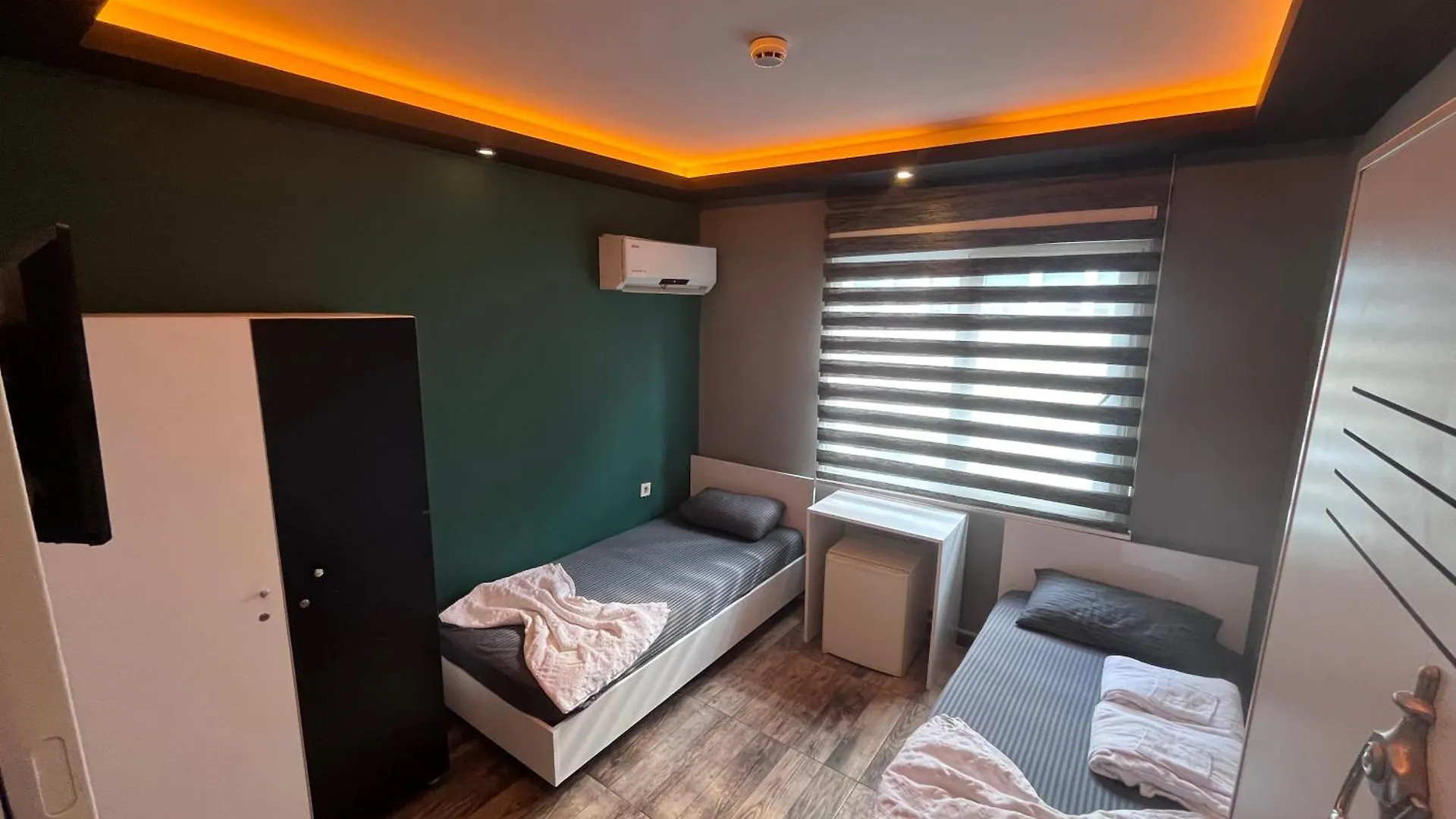 Yakamoz Pansiyon 2 Hostel Αττάλεια